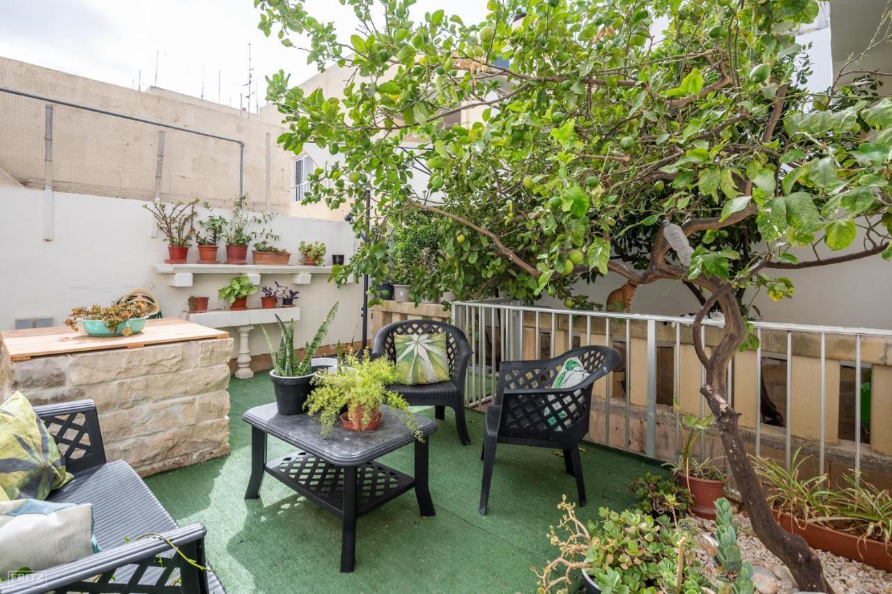 Gudja Close To Airport - Private Room With Private Bathroom Adults Only المظهر الخارجي الصورة